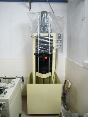 สเปรย์ระบายความร้อนการเหนี่ยวนำการทำให้แข็งตัวเครื่องทำความร้อนด้วยความร้อนเกียร์ / คัน